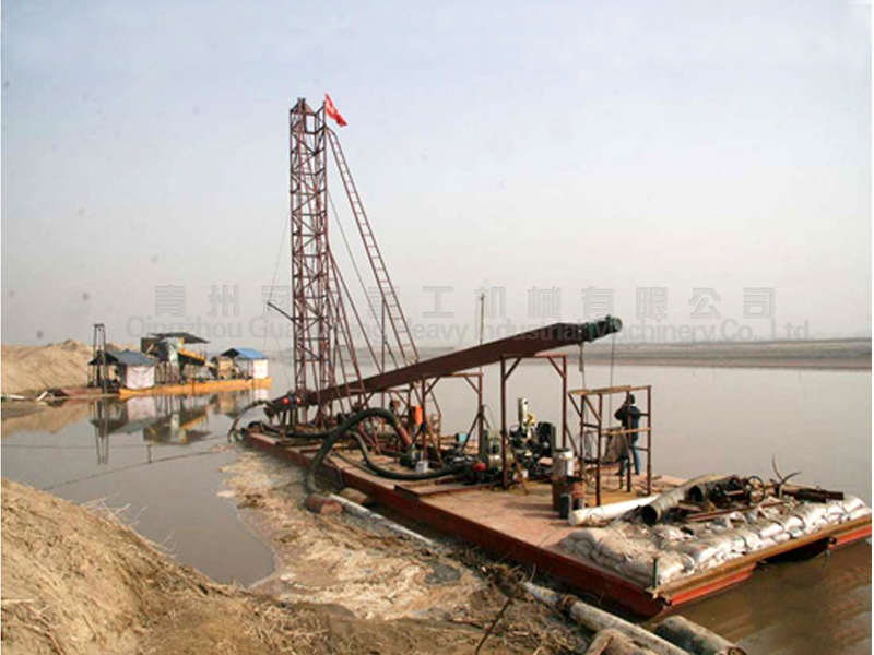 Drilling type gold dredger